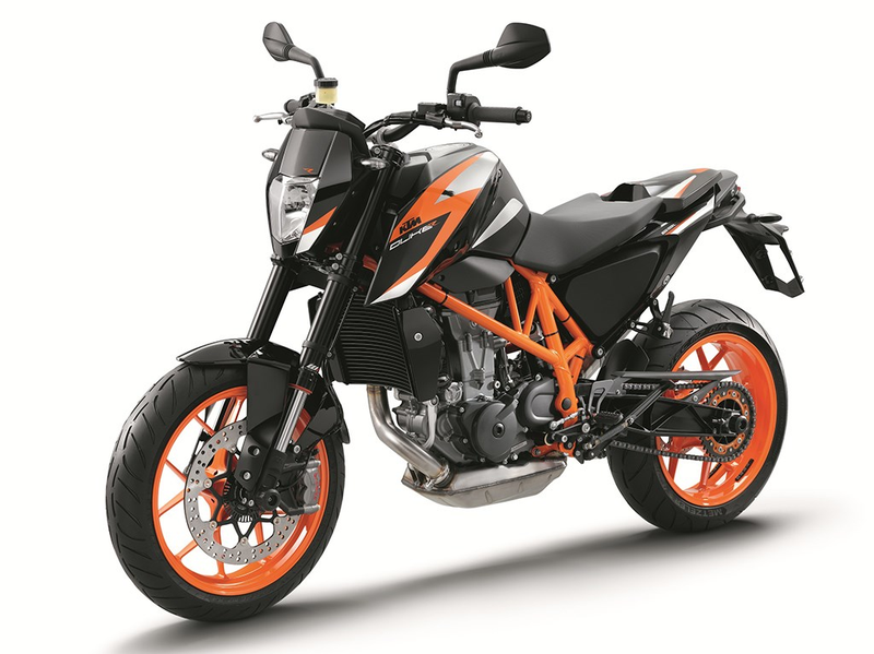 Illustration for article titled 2016 KTM Duke 690 And 690 R: The World's Best Street Scalpel Just Got Much, Much Sharper
